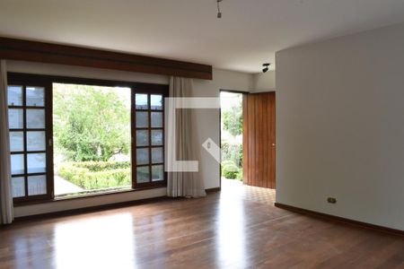 Sala 1 de casa para alugar com 3 quartos, 350m² em Água Verde, Curitiba