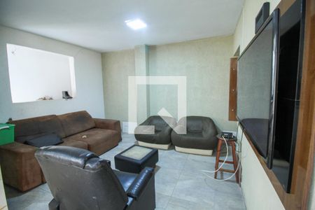 Sala de Estar de casa para alugar com 3 quartos, 300m² em Vila Regente Feijó, São Paulo