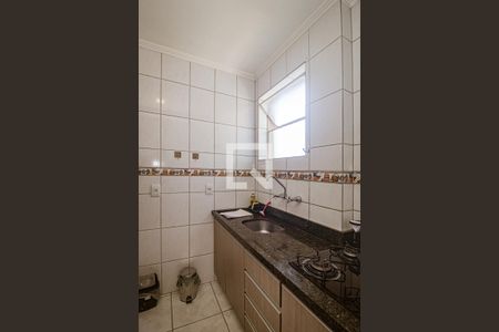 Cozinha de apartamento à venda com 2 quartos, 44m² em Santo Antônio, Porto Alegre