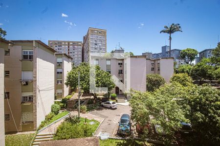 Vista de apartamento à venda com 2 quartos, 44m² em Santo Antônio, Porto Alegre