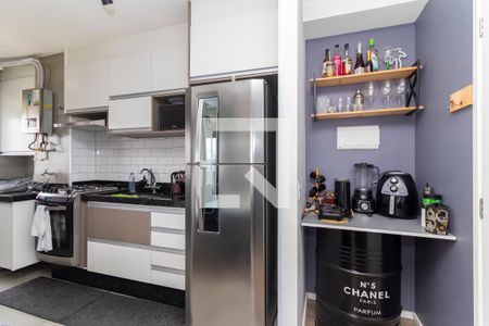 Apartamento à venda com 48m², 2 quartos e 1 vaga Apartamento à venda com 48m², 2 quartos e 1 vagaCozinha e Área de Serviço