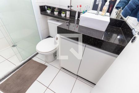 Apartamento à venda com 48m², 2 quartos e 1 vaga Apartamento à venda com 48m², 2 quartos e 1 vagaBanheiro