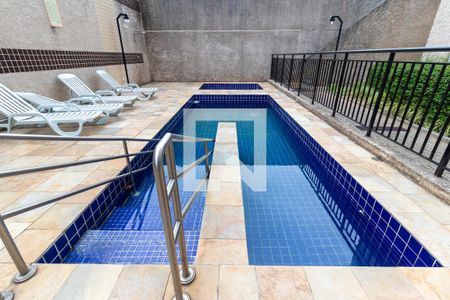 Apartamento à venda com 48m², 2 quartos e 1 vaga Apartamento à venda com 48m², 2 quartos e 1 vagaÁrea comum - Piscina