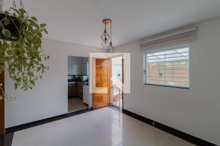 Sala  de casa à venda com 2 quartos, 84m² em Vila Salete, São Paulo