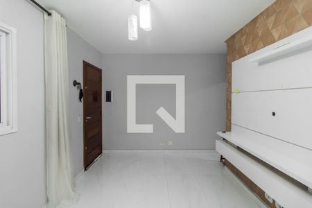 Sala de casa de condomínio à venda com 2 quartos, 72m² em Vila Euthalia, São Paulo