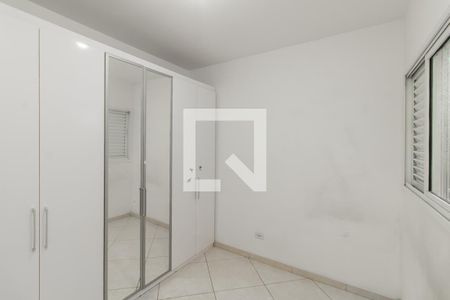 Suite 1 de casa de condomínio à venda com 2 quartos, 72m² em Vila Euthalia, São Paulo