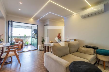 Sala de apartamento à venda com 3 quartos, 74m² em Jardim Timbauhy, Barueri