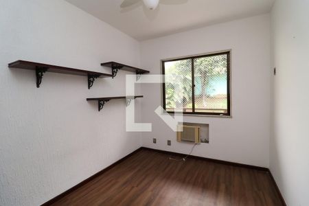 Quarto 1 de apartamento para alugar com 3 quartos, 240m² em Jardim Guanabara, Rio de Janeiro