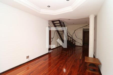 Sala de apartamento para alugar com 3 quartos, 240m² em Jardim Guanabara, Rio de Janeiro