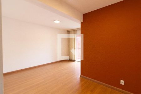 Sala de apartamento para alugar com 3 quartos, 67m² em Vila Indiana, São Paulo