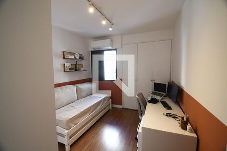 Quarto 1 de apartamento para alugar com 2 quartos, 103m² em Cambuí, Campinas