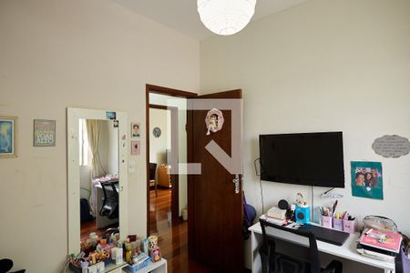 Quarto 1 de apartamento à venda com 2 quartos, 60m² em Sagrada Família, Belo Horizonte