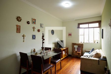 Sala de apartamento à venda com 2 quartos, 60m² em Sagrada Família, Belo Horizonte