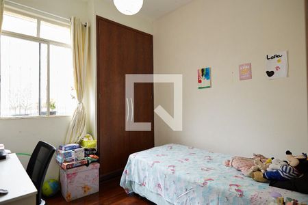 Quarto 1 de apartamento à venda com 2 quartos, 60m² em Sagrada Família, Belo Horizonte