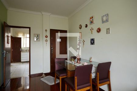 Sala de apartamento à venda com 2 quartos, 60m² em Sagrada Família, Belo Horizonte