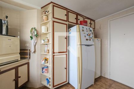 Apartamento para alugar com 193m², 3 quartos e 2 vagas Apartamento para alugar com 193m², 3 quartos e 2 vagasCozinha