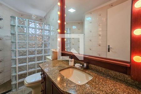 Apartamento para alugar com 193m², 3 quartos e 2 vagas Apartamento para alugar com 193m², 3 quartos e 2 vagasBanheiro da Suíte