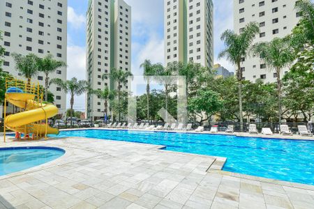 Apartamento à venda com 47m², 2 quartos e 1 vaga Apartamento à venda com 47m², 2 quartos e 1 vagaÁrea comum - Piscina