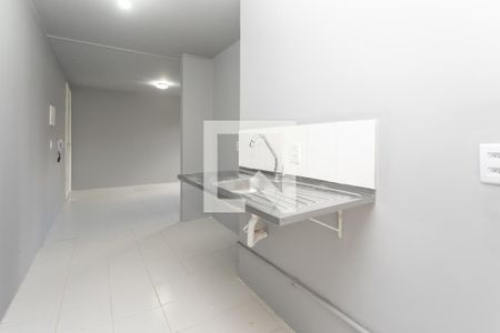 Cozinha de apartamento à venda com 2 quartos, 47m² em Sarandi, Porto Alegre