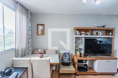 Sala de apartamento para alugar com 2 quartos, 42m² em Jaraguá, São Paulo