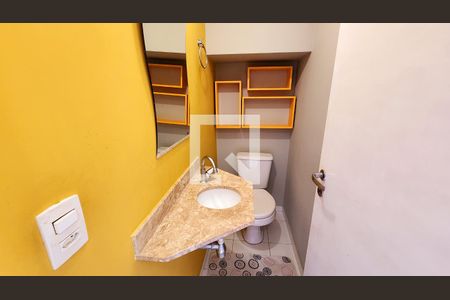 Lavabo de casa de condomínio à venda com 2 quartos, 80m² em Jardim Colonia, Jundiaí