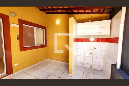 Quintal de casa de condomínio à venda com 2 quartos, 80m² em Jardim Colonia, Jundiaí