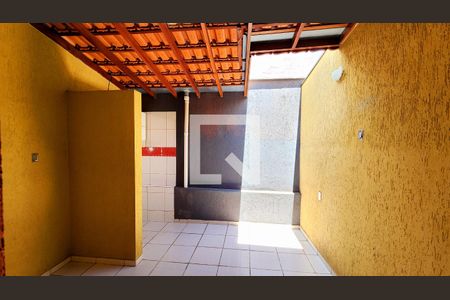 Quintal de casa de condomínio à venda com 2 quartos, 80m² em Jardim Colonia, Jundiaí