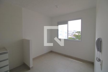 Sala de apartamento para alugar com 2 quartos, 33m² em Jardim Itacolomi, São Paulo