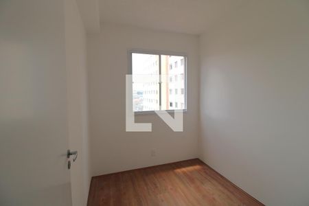 Quarto 1 de apartamento para alugar com 2 quartos, 33m² em Jardim Itacolomi, São Paulo