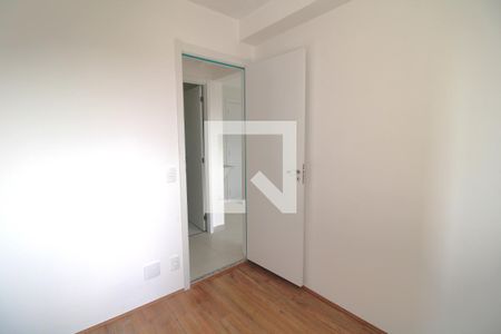 Quarto 1 de apartamento para alugar com 2 quartos, 33m² em Jardim Itacolomi, São Paulo