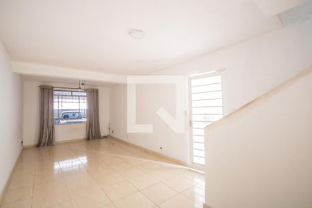 Sala de casa à venda com 3 quartos, 200m² em Cidade das Flores, Osasco