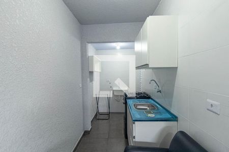 Cozinha e Área de Serviço de kitnet/studio para alugar com 1 quarto, 25m² em Uberaba, Curitiba