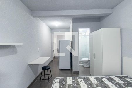 Sala/Quarto de apartamento para alugar com 1 quarto, 25m² em Uberaba, Curitiba