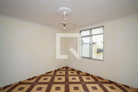 Sala de apartamento para alugar com 2 quartos, 50m² em Olaria, Rio de Janeiro