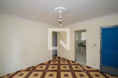 Sala de apartamento para alugar com 2 quartos, 50m² em Olaria, Rio de Janeiro