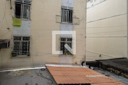 Vista da Sala de apartamento para alugar com 2 quartos, 50m² em Olaria, Rio de Janeiro