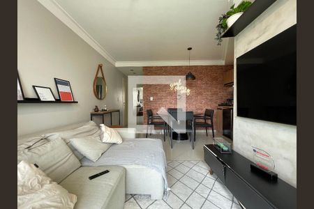 Sala de apartamento à venda com 3 quartos, 75m² em Jardim Ester Yolanda, São Paulo