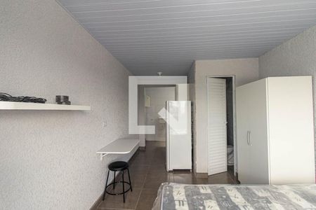 Sala/Quarto de kitnet/studio para alugar com 1 quarto, 25m² em Uberaba, Curitiba