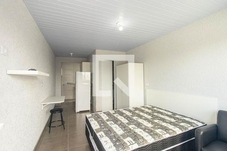 Sala/Quarto de kitnet/studio para alugar com 1 quarto, 30m² em Uberaba, Curitiba