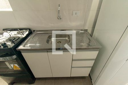 Cozinha e Área de Serviço de kitnet/studio para alugar com 1 quarto, 30m² em Uberaba, Curitiba