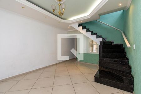 Sala de casa para alugar com 4 quartos, 231m² em Vila Carioca, Guarulhos