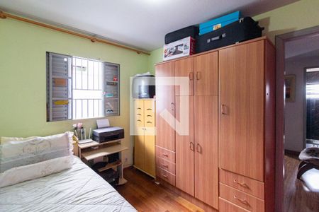 Casa à venda com 180m², 3 quartos e 2 vagas Casa à venda com 180m², 3 quartos e 2 vagasQuarto 2