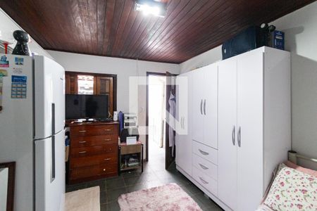 Casa à venda com 180m², 3 quartos e 2 vagas Casa à venda com 180m², 3 quartos e 2 vagasQuarto de serviço