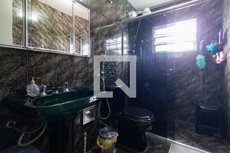 Casa à venda com 180m², 3 quartos e 2 vagas Casa à venda com 180m², 3 quartos e 2 vagasBanheiro da suíte