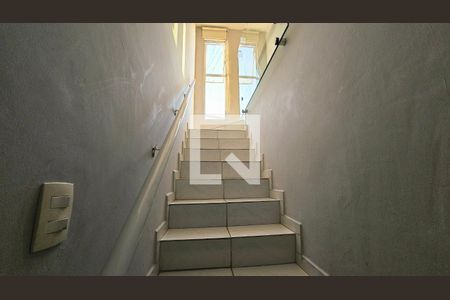 Escada de casa à venda com 2 quartos, 100m² em Jardim Ermida Ii, Jundiaí