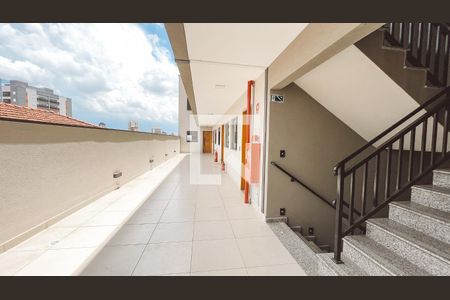 Apartamento à venda com 42m², 1 quarto e sem vaga Apartamento à venda com 42m², 1 quarto e sem vagaEntrada