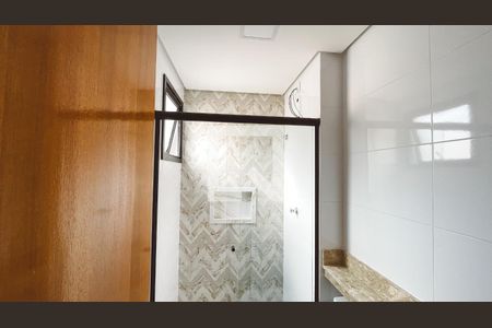 Banheiro de apartamento para alugar com 1 quarto, 45m² em Tucuruvi, São Paulo