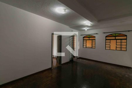 Sala de casa para alugar com 2 quartos, 80m² em São Salvador, Belo Horizonte