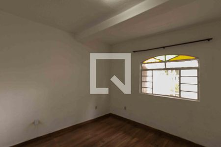 Quarto 1 de casa para alugar com 2 quartos, 80m² em São Salvador, Belo Horizonte