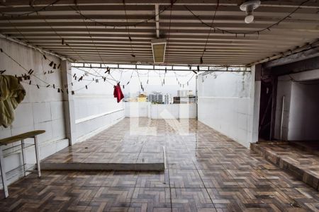 Casa à venda com 200m², 4 quartos e sem vaga Casa à venda com 200m², 4 quartos e sem vagaTerraço